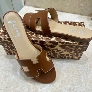 Alibi Cognac Sandals from Tuckernut